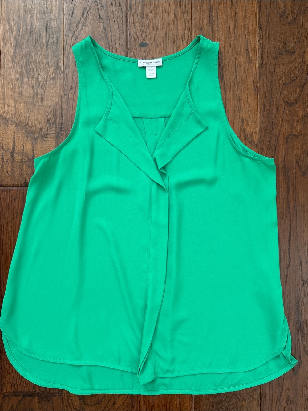 Carolina Belle Kelly Green V-Neck Sleeveless Camisole